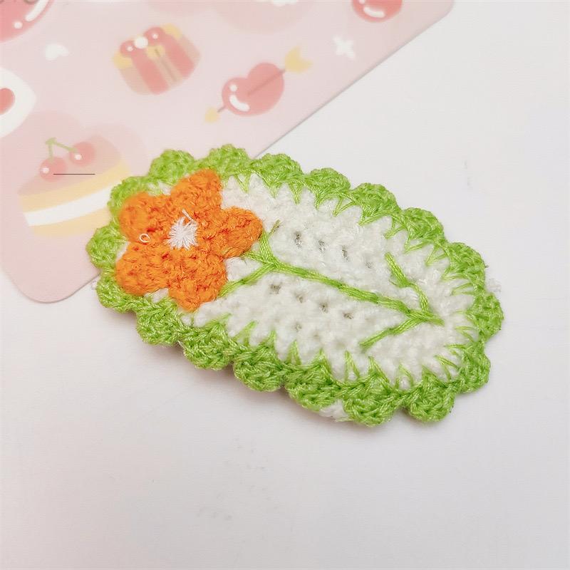 Pop of Pretty Crochet Hair Clip - Image 3