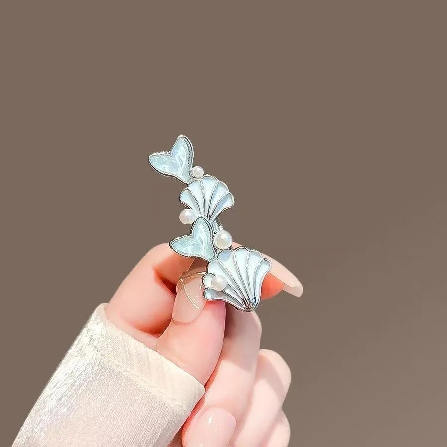 Pretty Pearl Mermaid Hair Clip (handmade) - Image 3