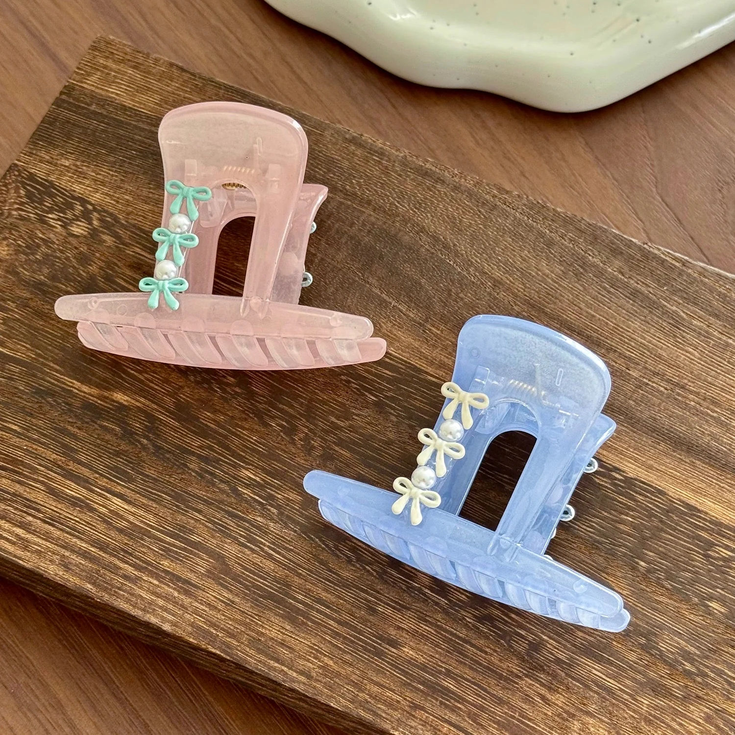 Princess in Bows Claw Clip - Image 2