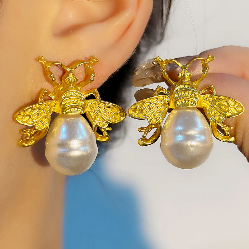 Queen Bee Pearl Earrings - Image 7