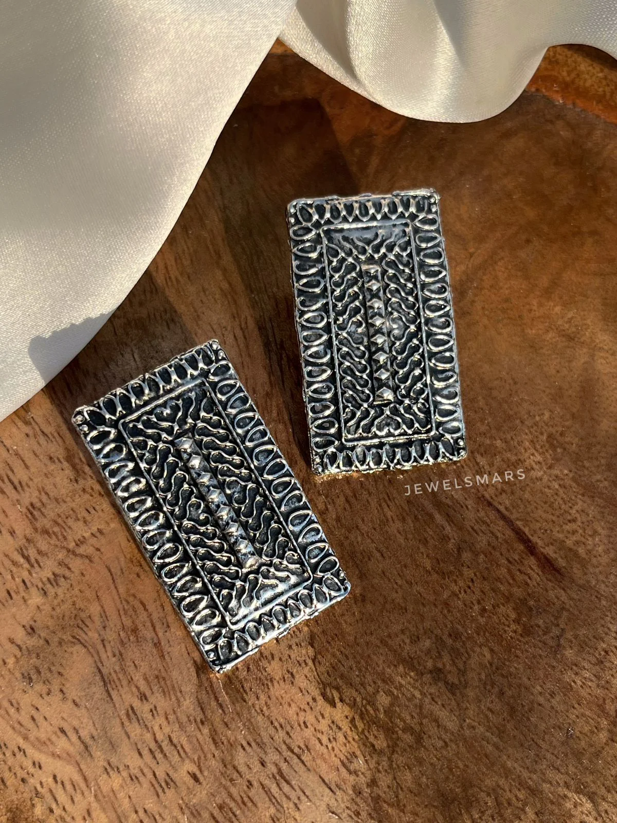 Rectangular Studs - Image 2
