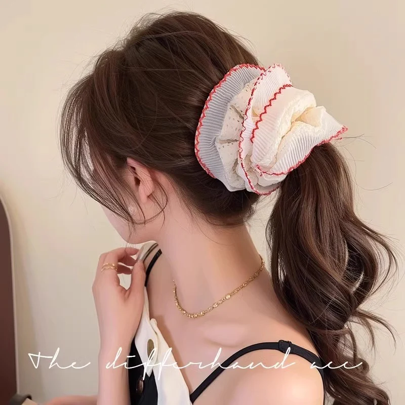 Red edged Frill Scrunchie - Image 3