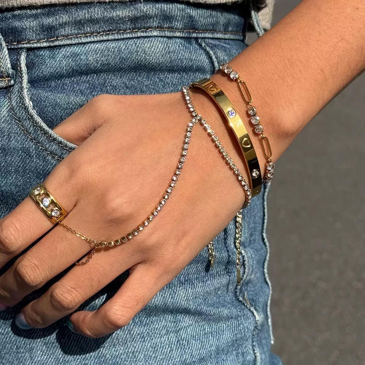 Rhinestone Moment! Hand Chain - Image 5