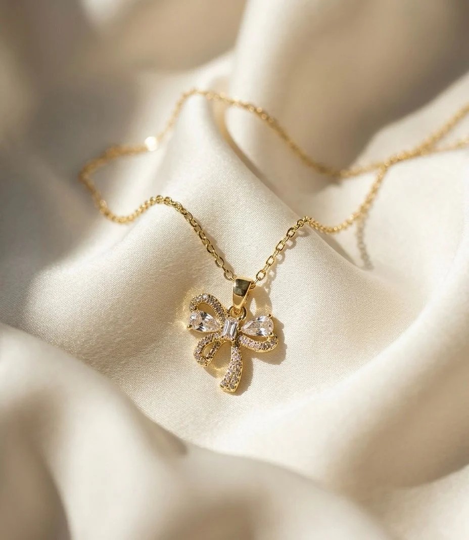 Rich Girl Bow Necklace