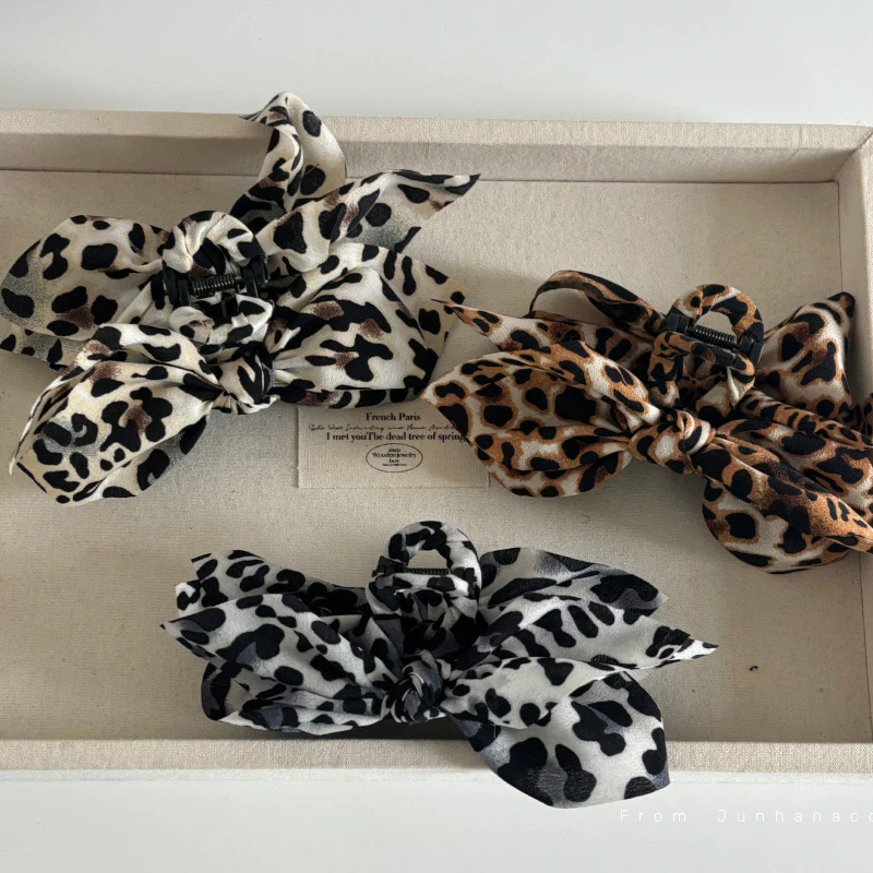Roar Claw Clip