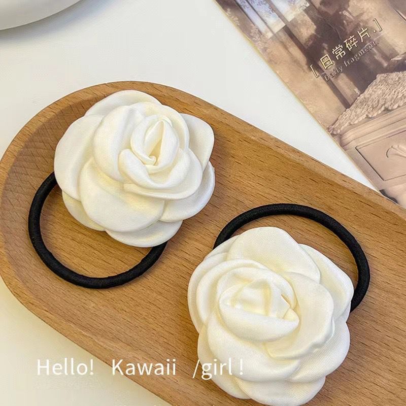 Rose Hairtie - Image 5