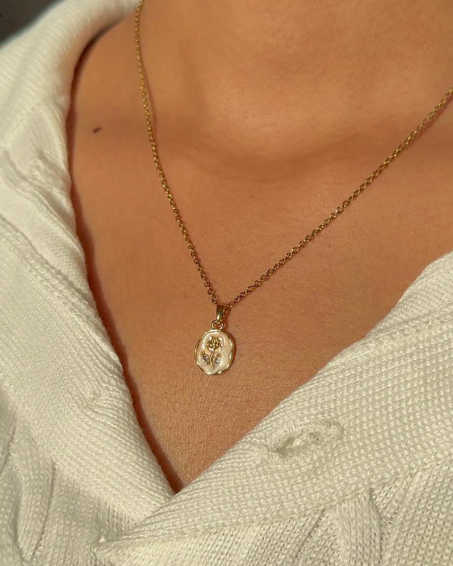 Rose Relic Vintage Necklace - Image 2