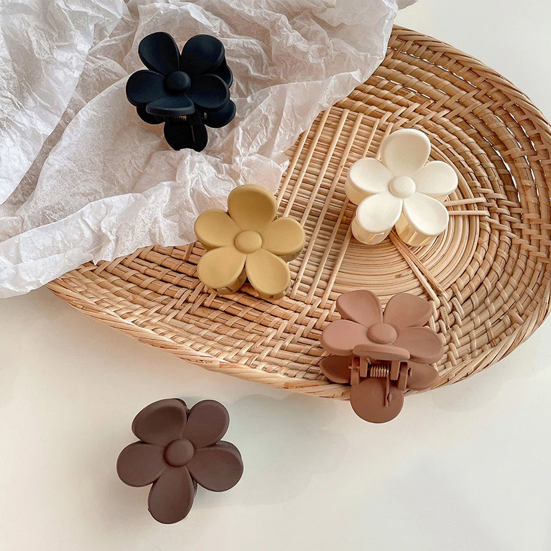 Roselyn Flower Hair Clip - Image 2