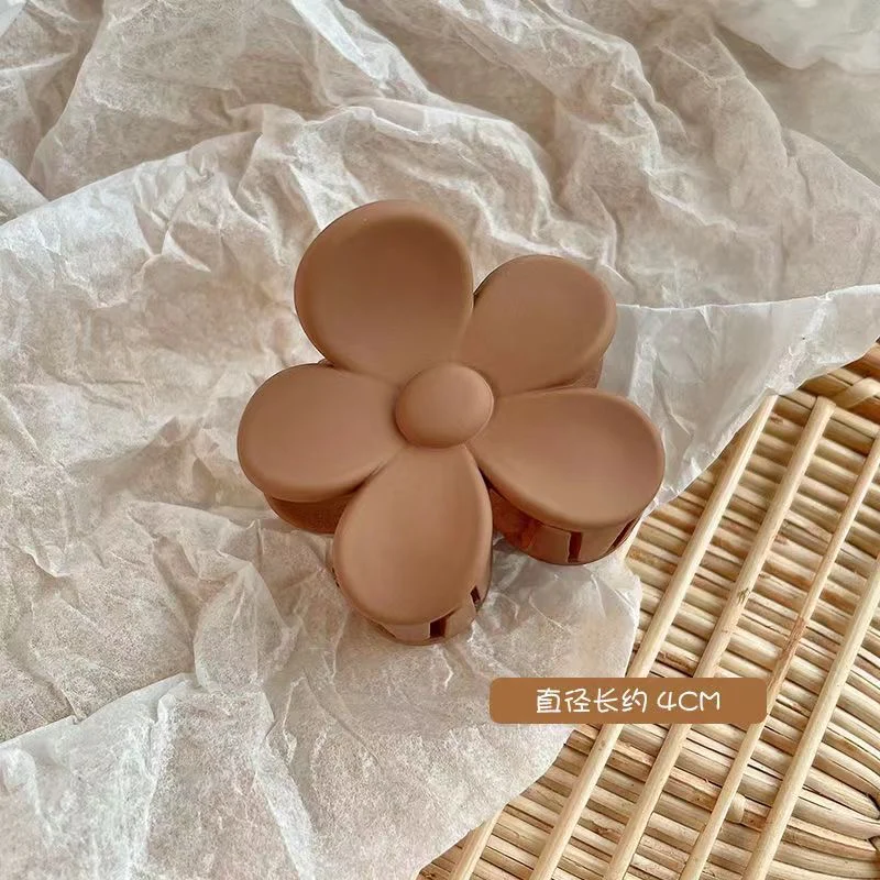 Roselyn Flower Hair Clip - Image 6