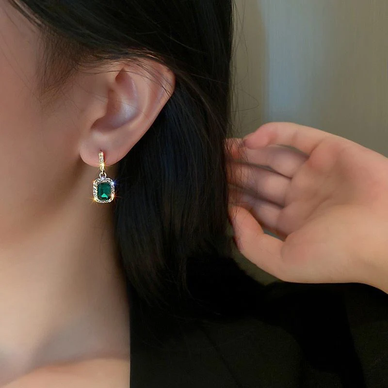 Royal Green Dangling Earrings - Image 2