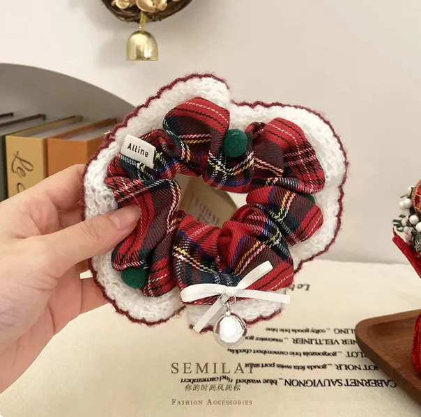 Santa’s Favourite! Scrunchie - Image 2