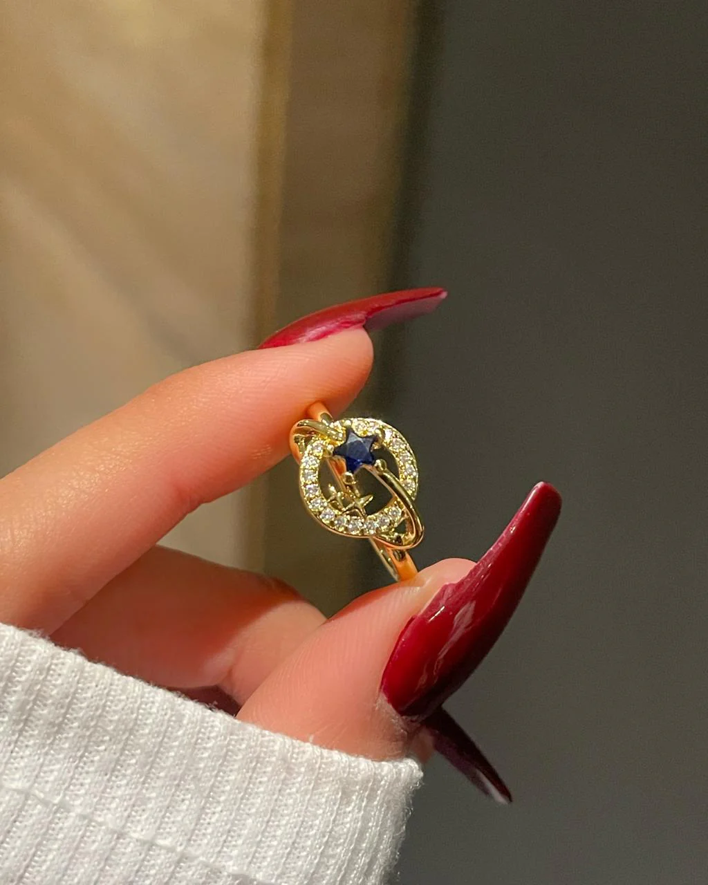 Saturn ring- golden