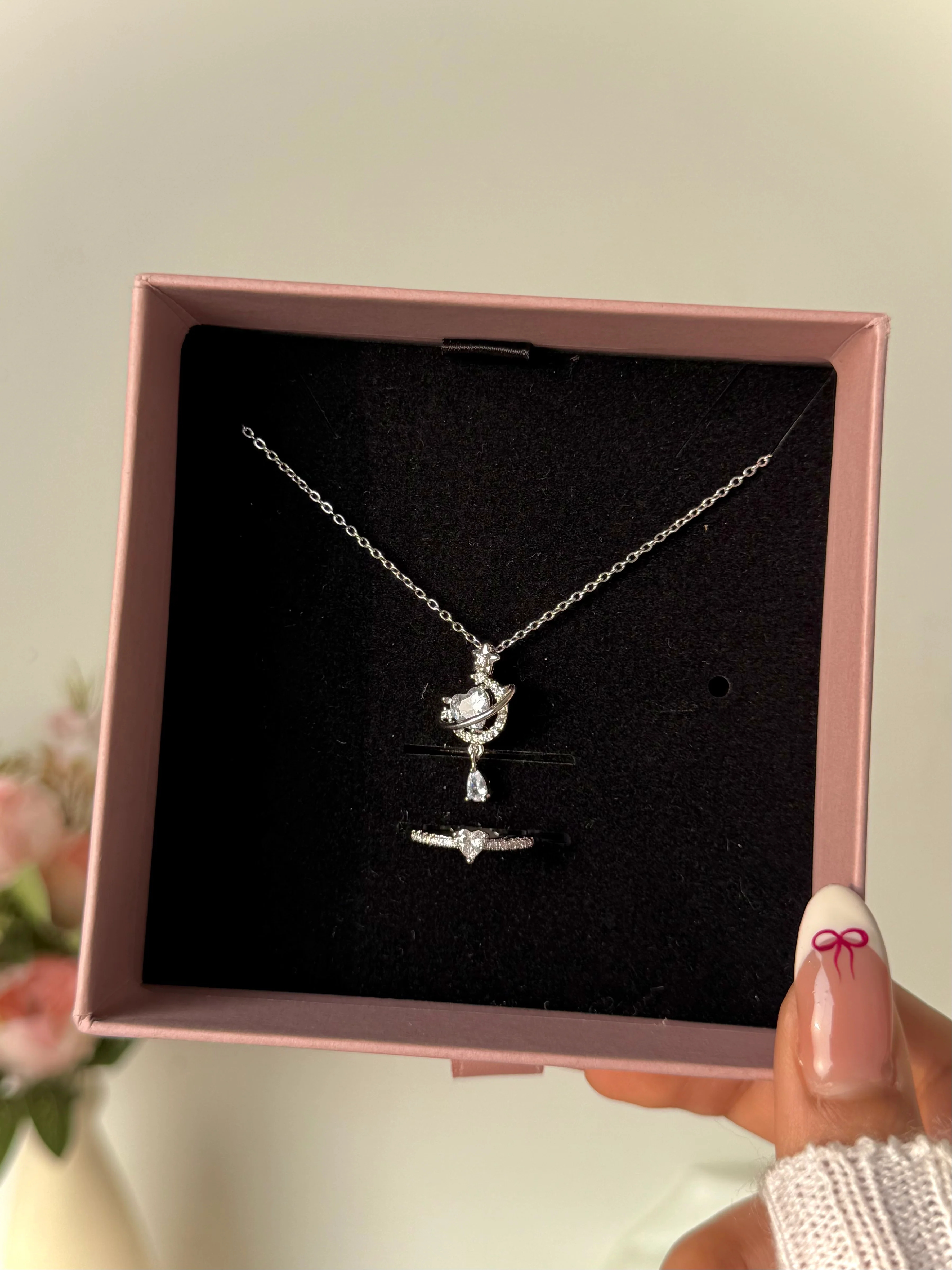 Saturnlite Necklace with ring gift box