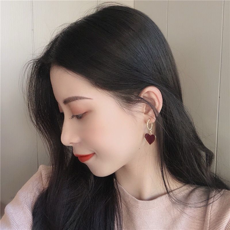 Scarlet Romance Heart Earrings - Image 3