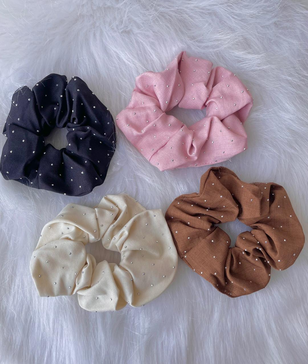 Scrunchie-holic Studded scrunchie - Image 7