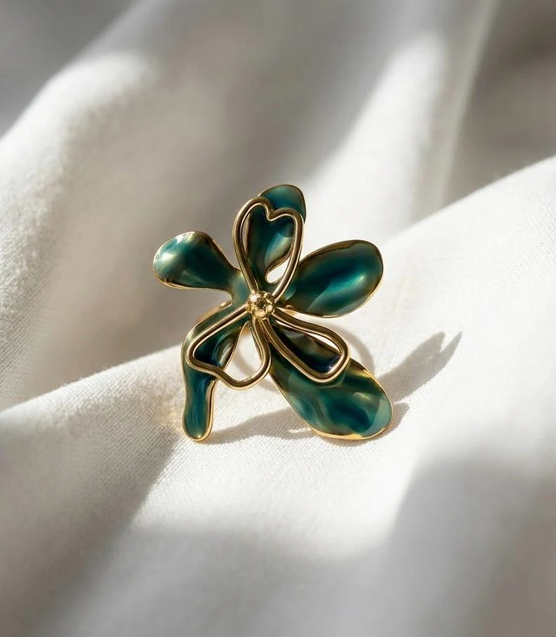 Sea Statement Orchid Ring