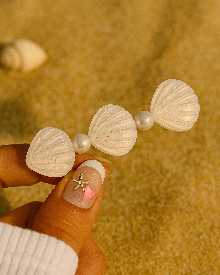 Serene Coastal Pearl Hairclip