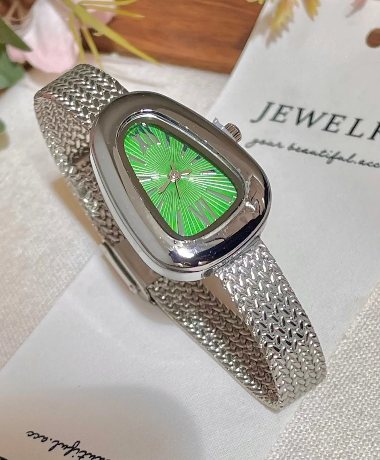 Serpenti Emerald Aura Watch - Image 3