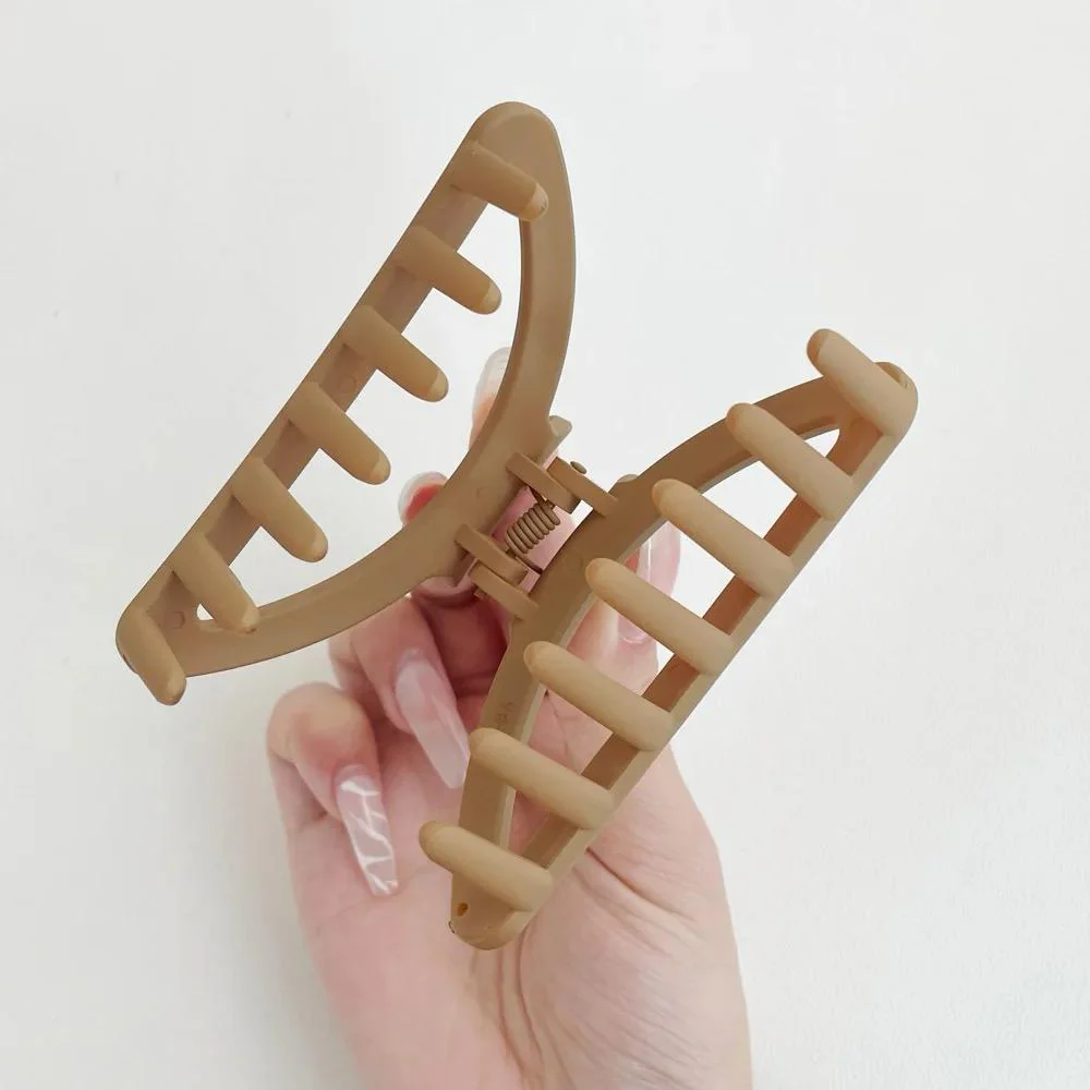 Shades of Browns Claw Clutchers - triangular - Image 3
