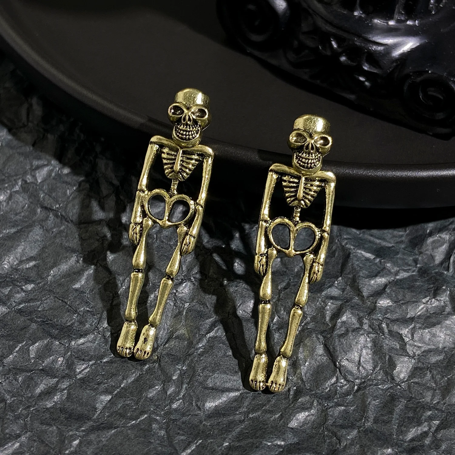 She’s a killer! Earrings - Image 2