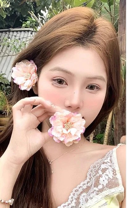 She’s blushing! Flower Hair Clip - Image 2
