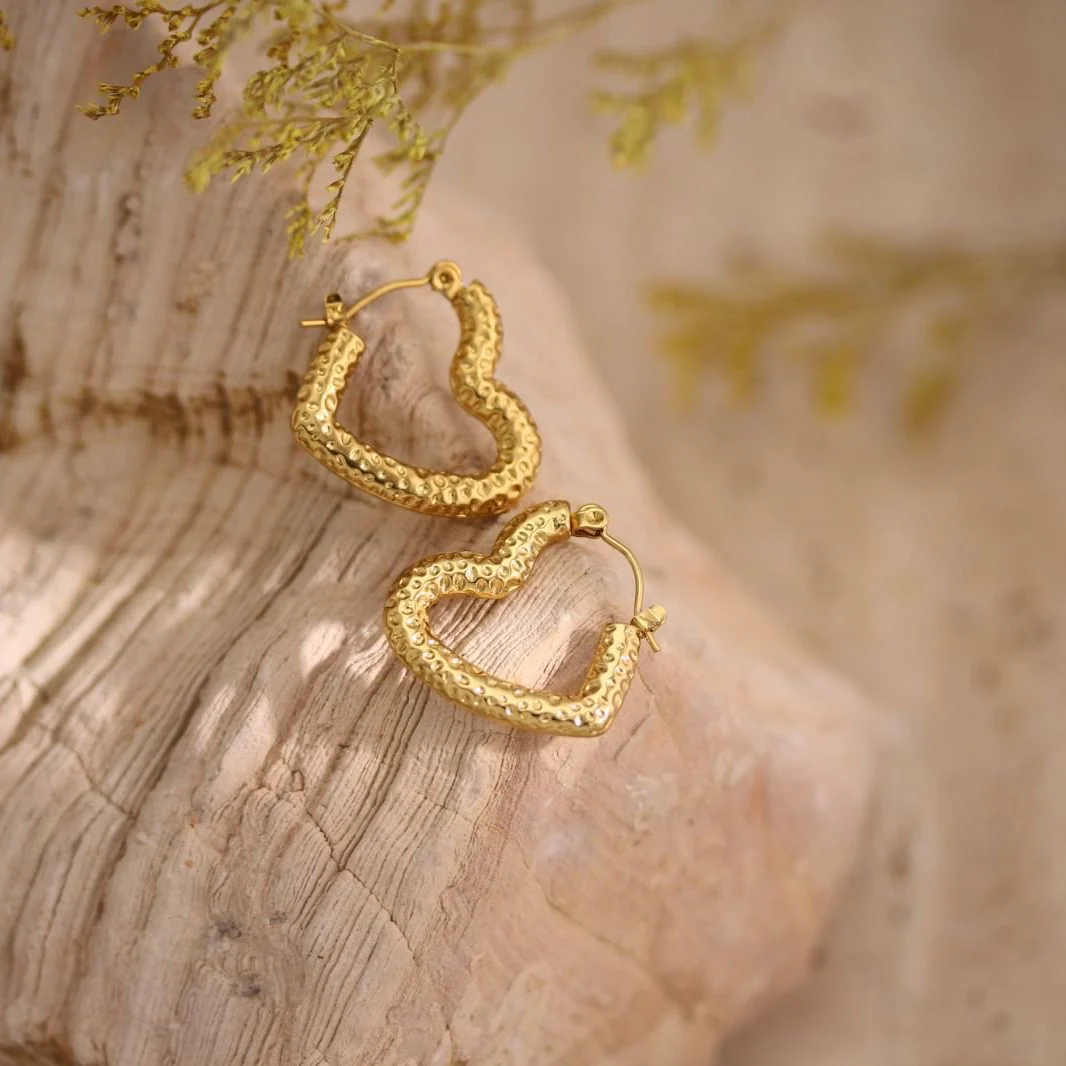 She’s in Love! Earrings - Image 4