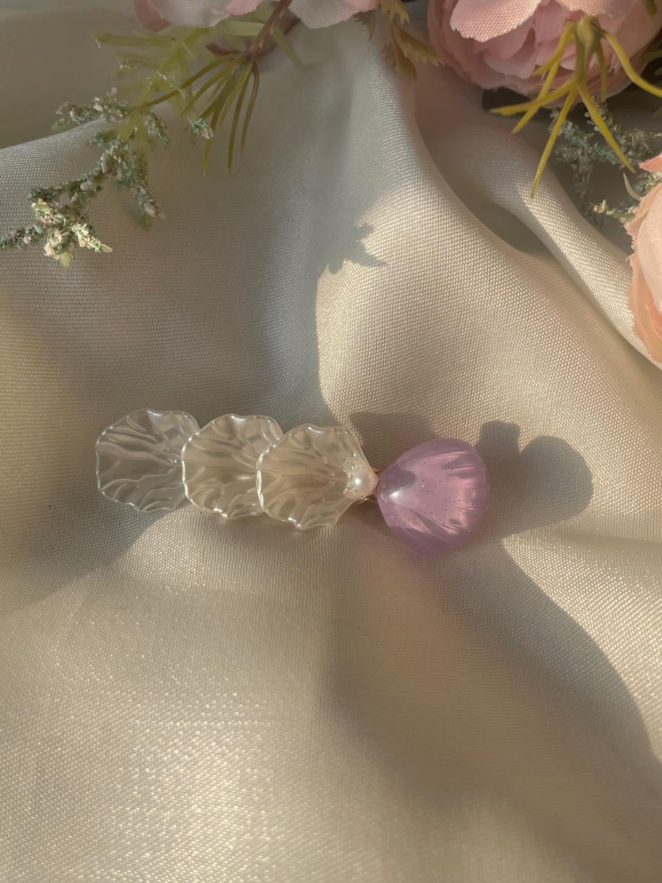 Shell we go!? Hair Clip - Image 2