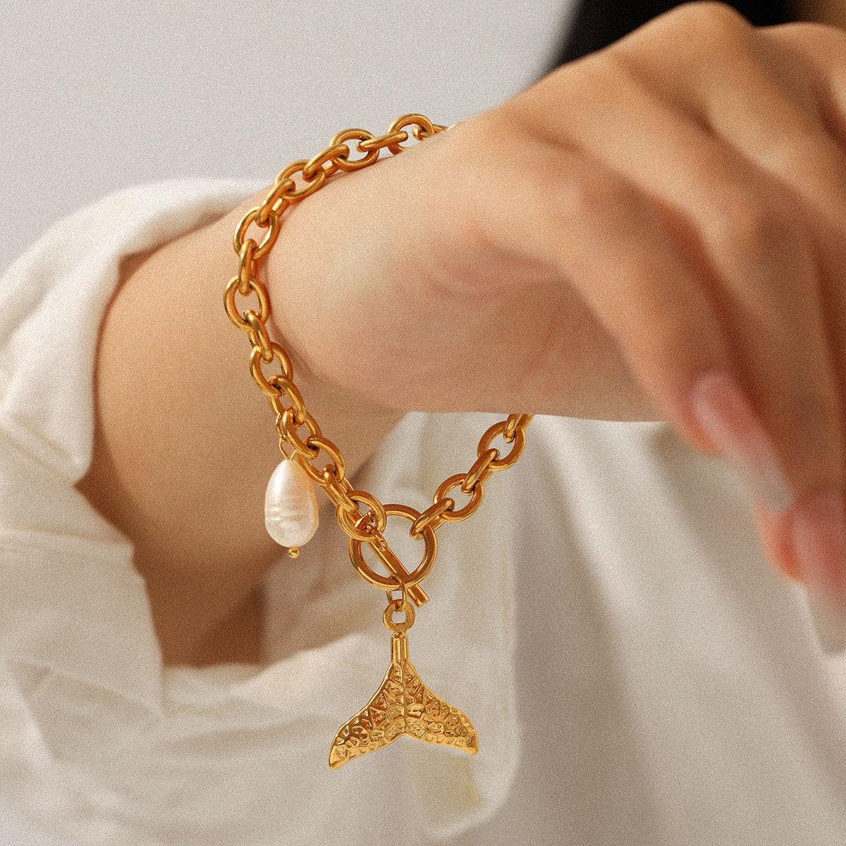 Shelly-belly Mermaid Bracelet - Image 3