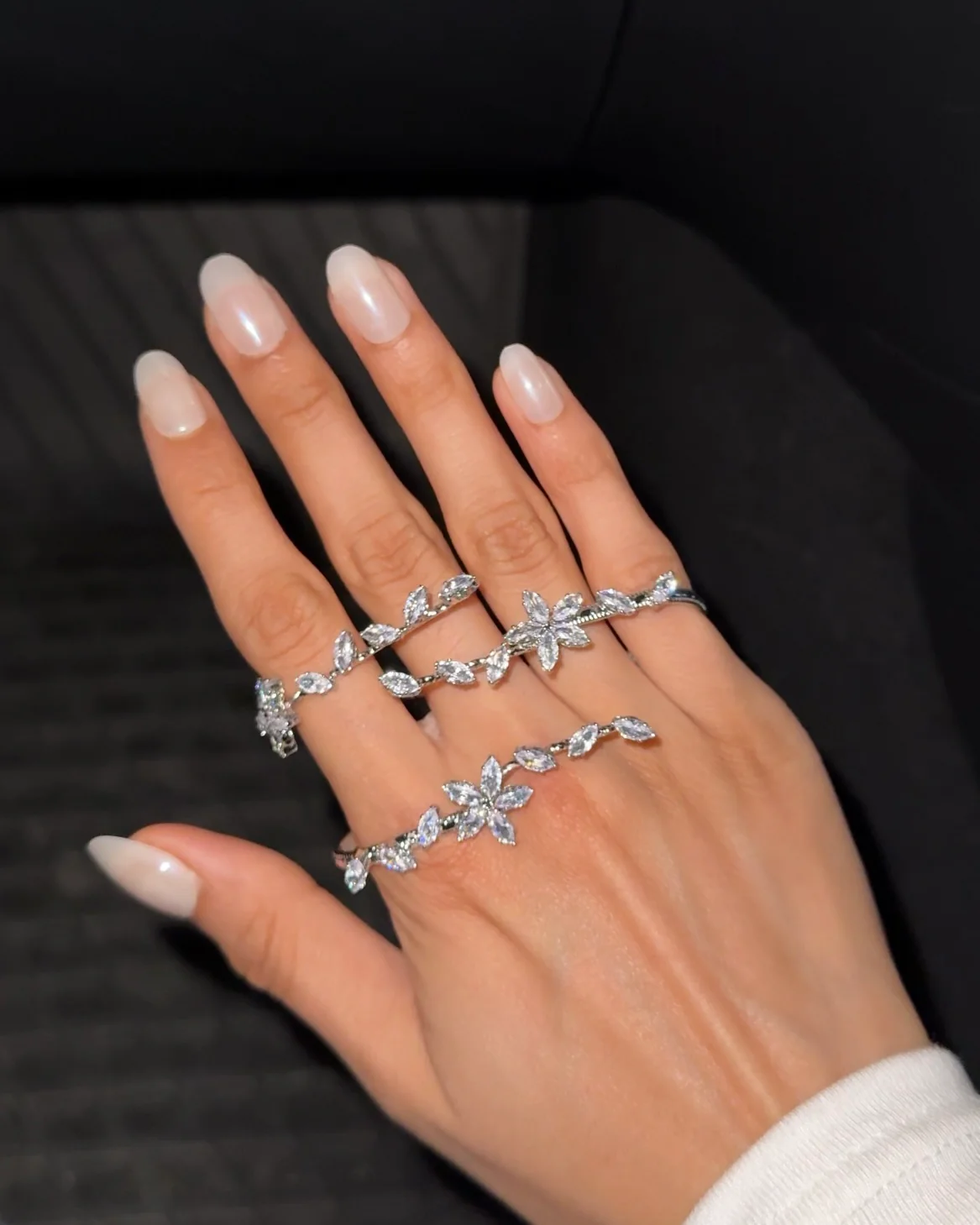 Shimmering Angel Hand Jewellery - Image 10