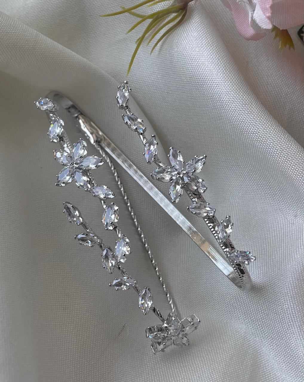 Shimmering Angel Hand Jewellery - Image 7
