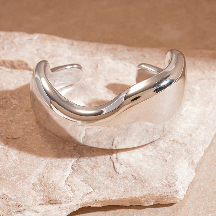Silver Halo Handcuff - Image 3