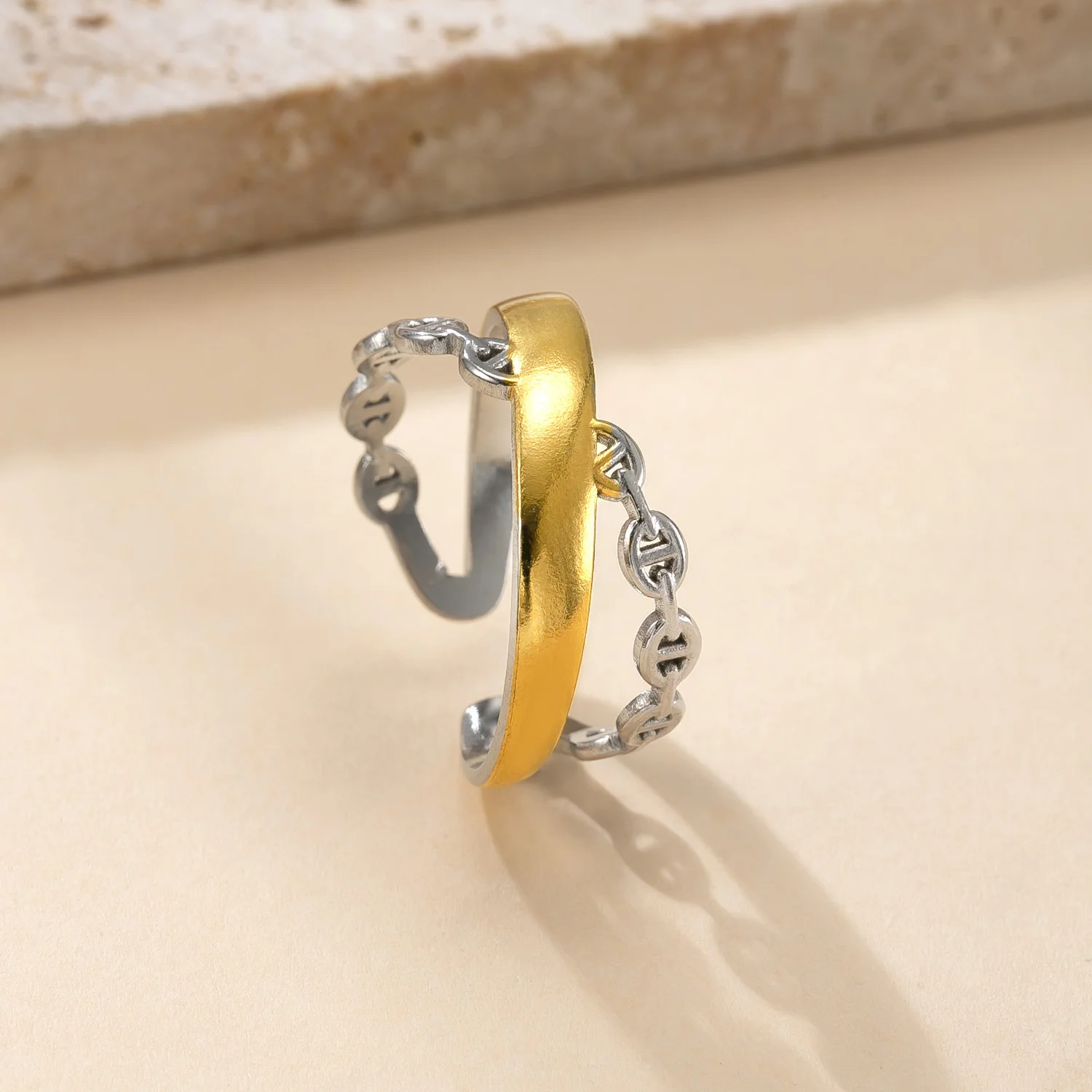 Silvered Chain Elegant Ring - Image 2