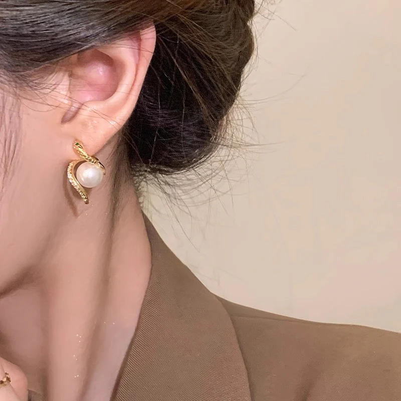 Slay n Slytherin Pearl Earrings - Image 3