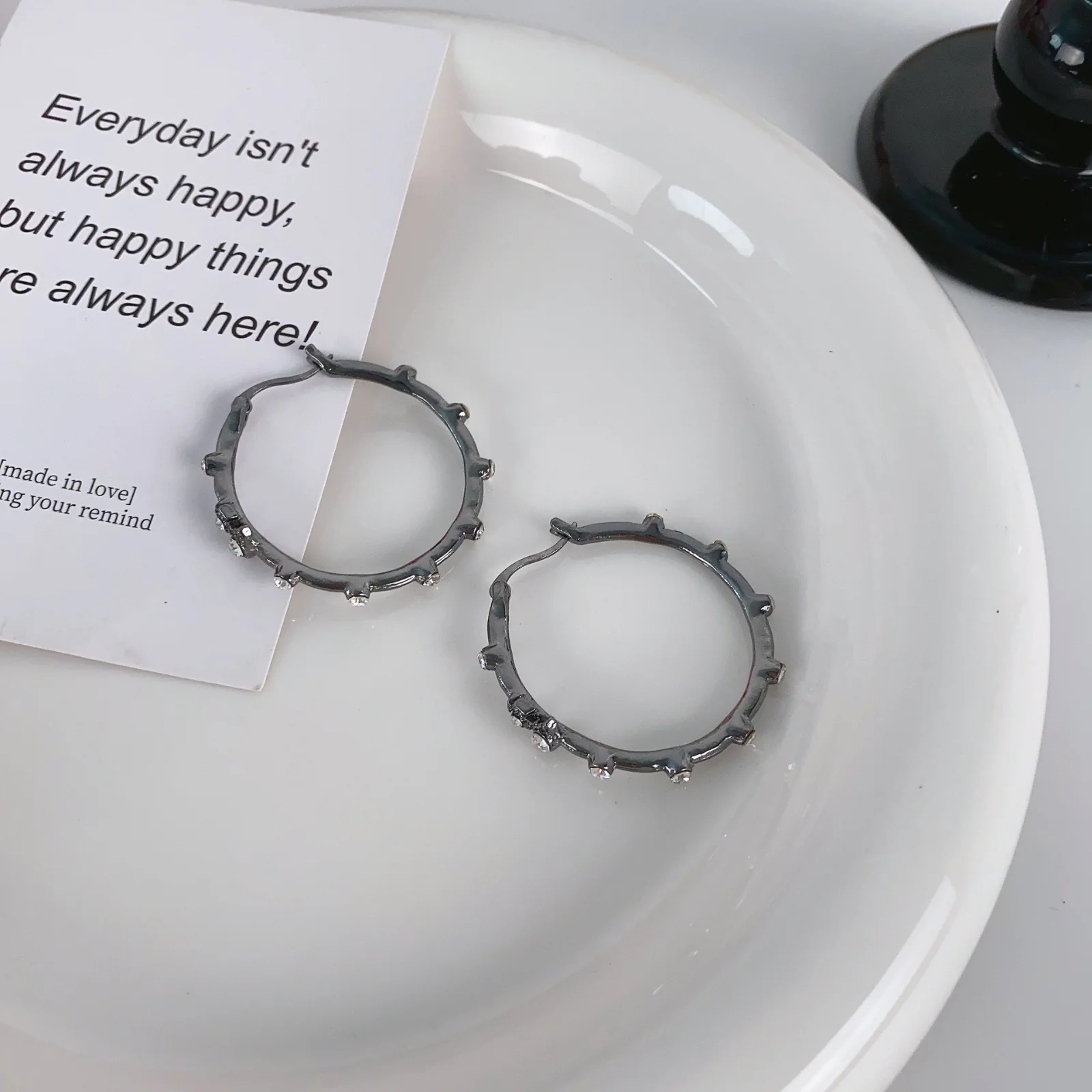 Slaying Sinister Hoop Earrings - Image 4