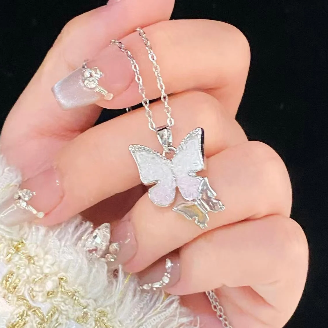 Snow White Flutter Necklace - Image 2