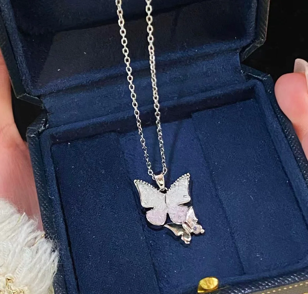 Snow White Flutter Necklace - Image 3