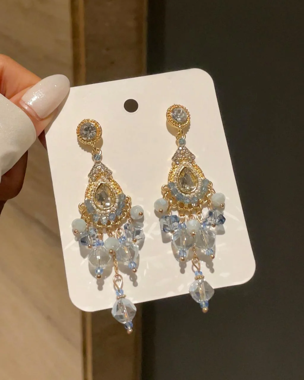 Snowwhite Princess Earrings - Image 3
