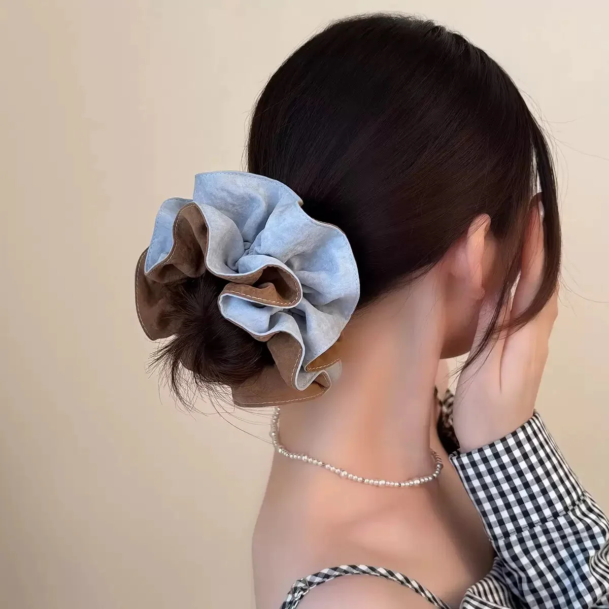 Soft Sky Contrasting Scrunchie - Image 4