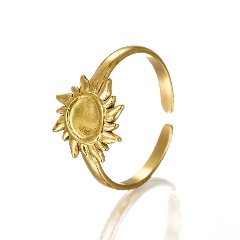Soft Solar Grace Ring