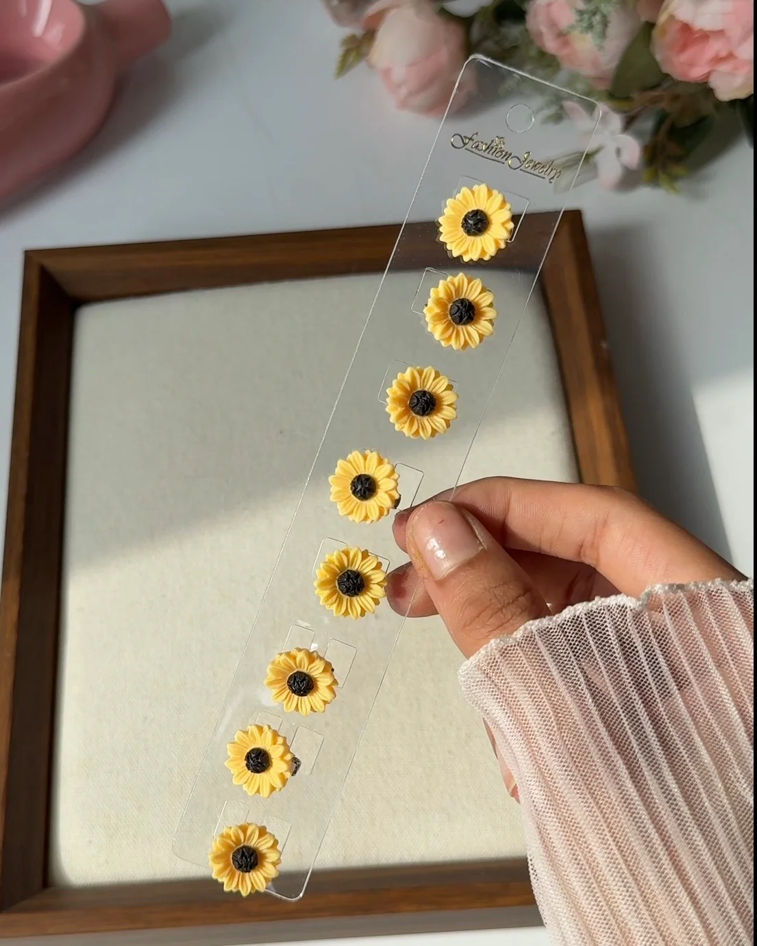 Mini Sunflower hairpins (pack of 8) - Image 3