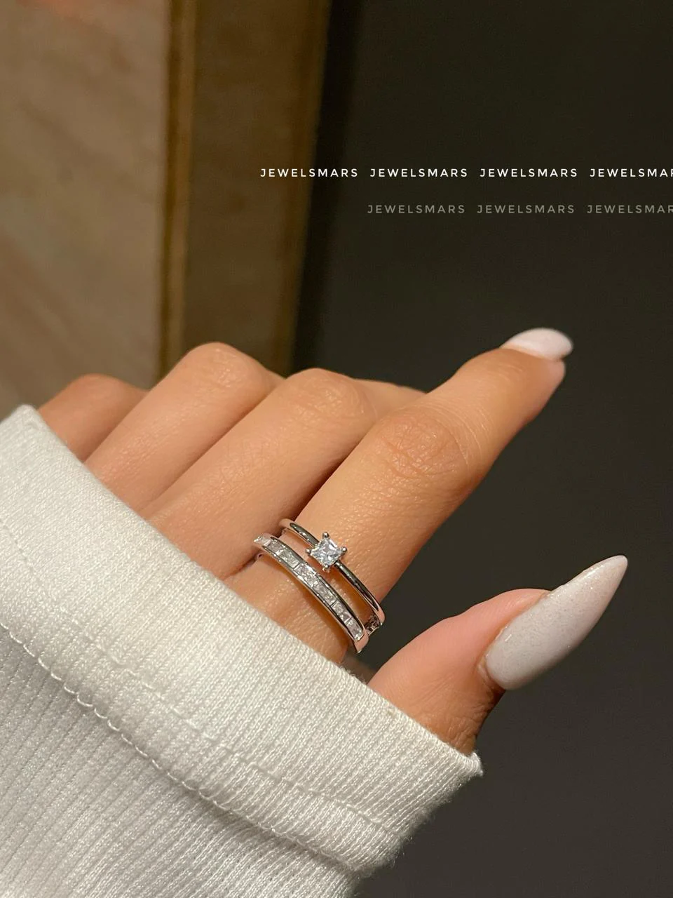 Solitaire Crown Ring - Image 2
