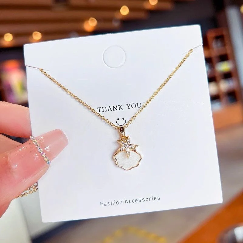 Sparkly Sea-star Necklace - Image 3
