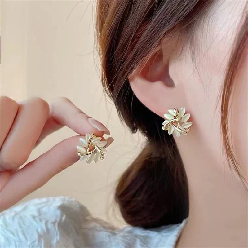 Spiralling Elegance Floral Earrings - Image 4