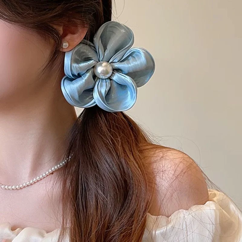 Springtime Pearl Scrunchie - Image 2