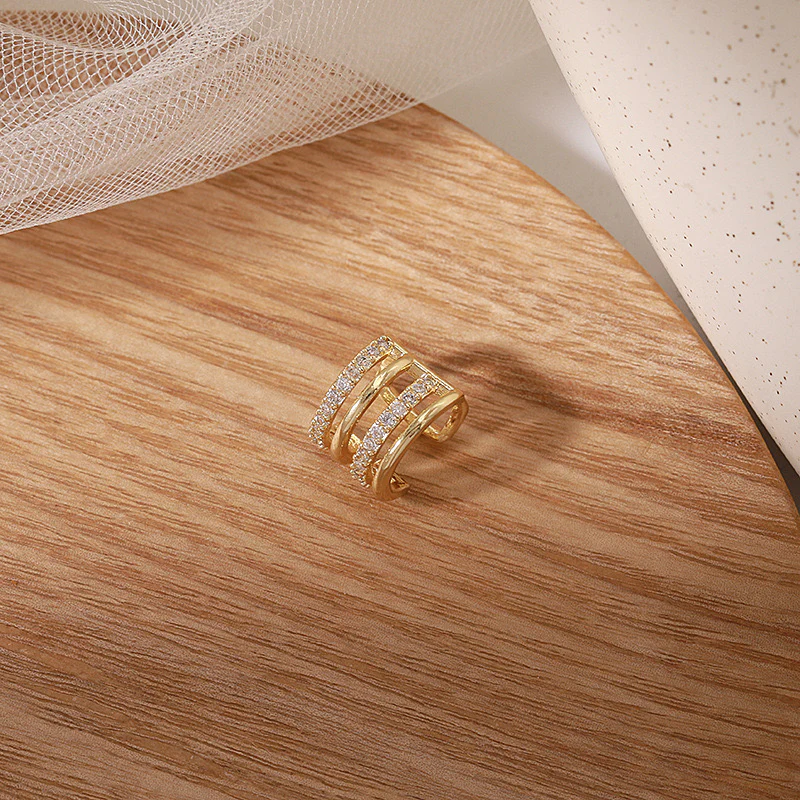 Star-dust Studded Earcuff (Single piece) - Image 2