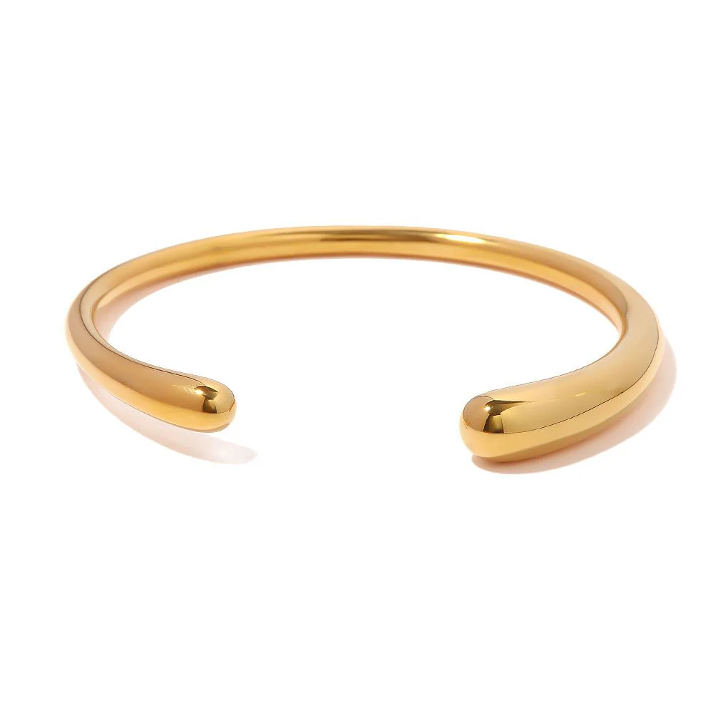 Subtle Strand Gold Bracelet - Image 5