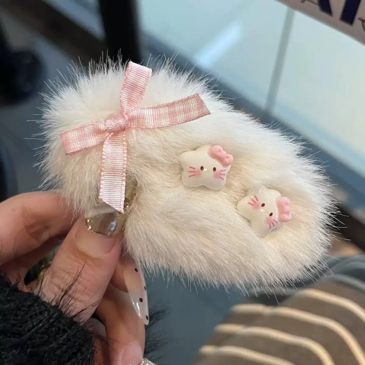 Sugarplum Kitty Hair patch Clip - Image 2