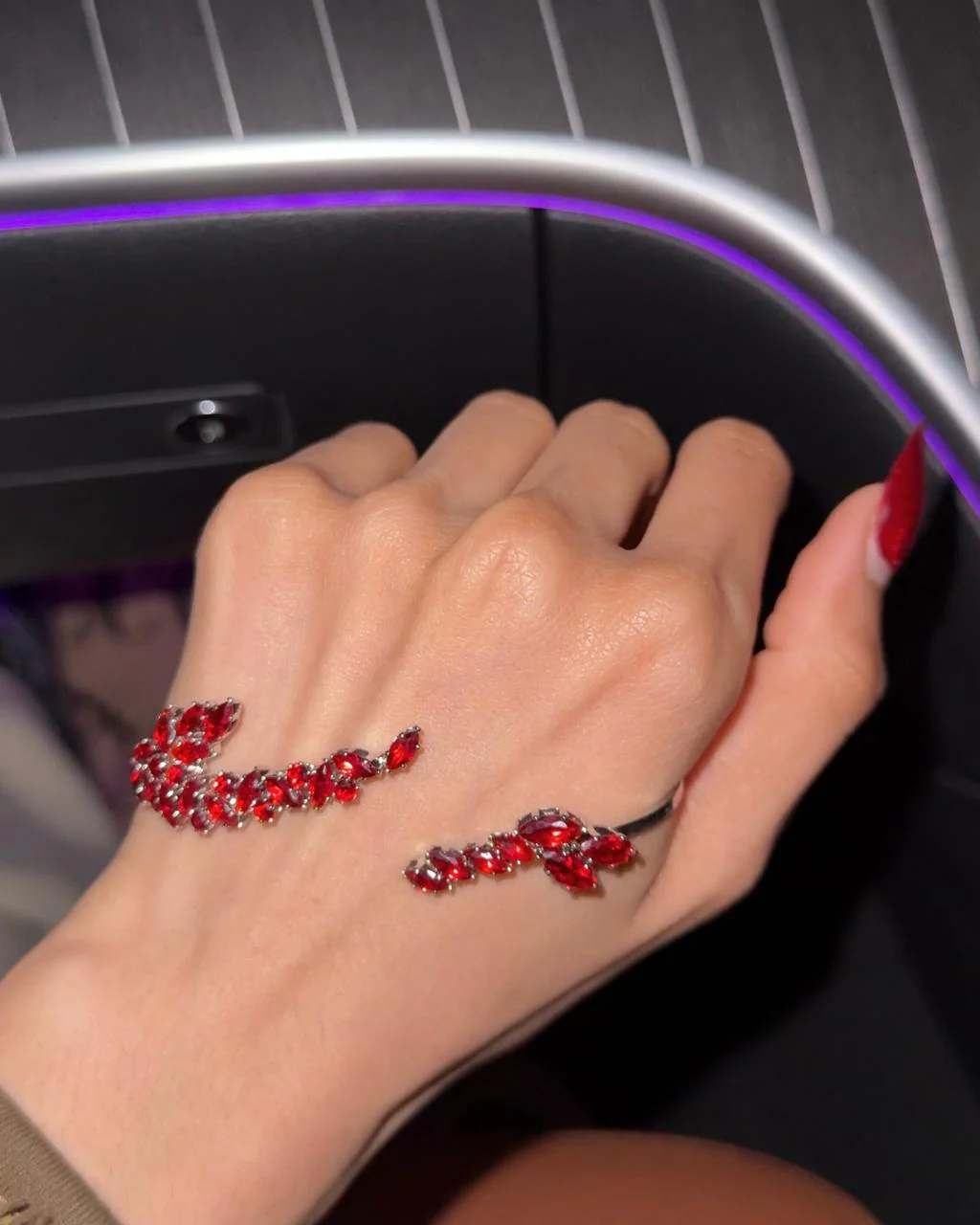 Sultry Red Hand Jewellery - Image 3