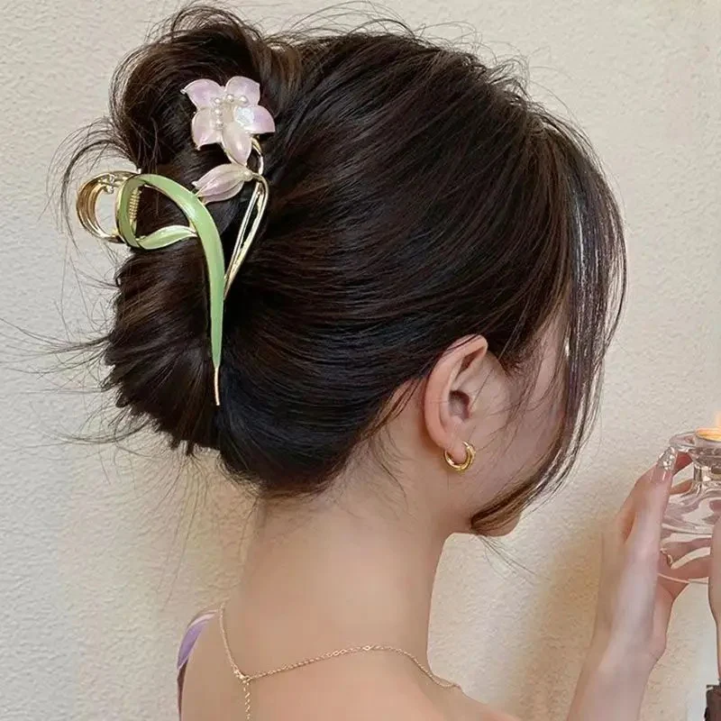 Summer Floral Claw Clutcher - Image 4
