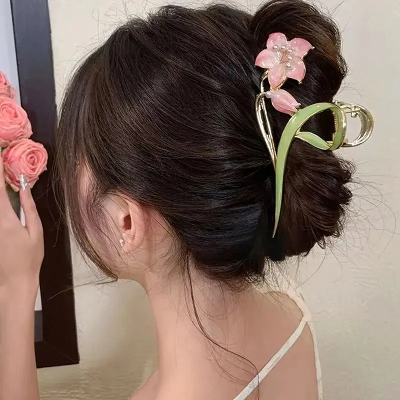 Summer Floral Claw Clutcher - Image 5